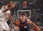 爱游戏在线登录-关于快船队外线火力强劲，多名球员连砍三分的信息