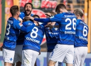 爱游戏在线登录-澳大利亚墨尔本城队员努力，夺得胜利的简单介绍