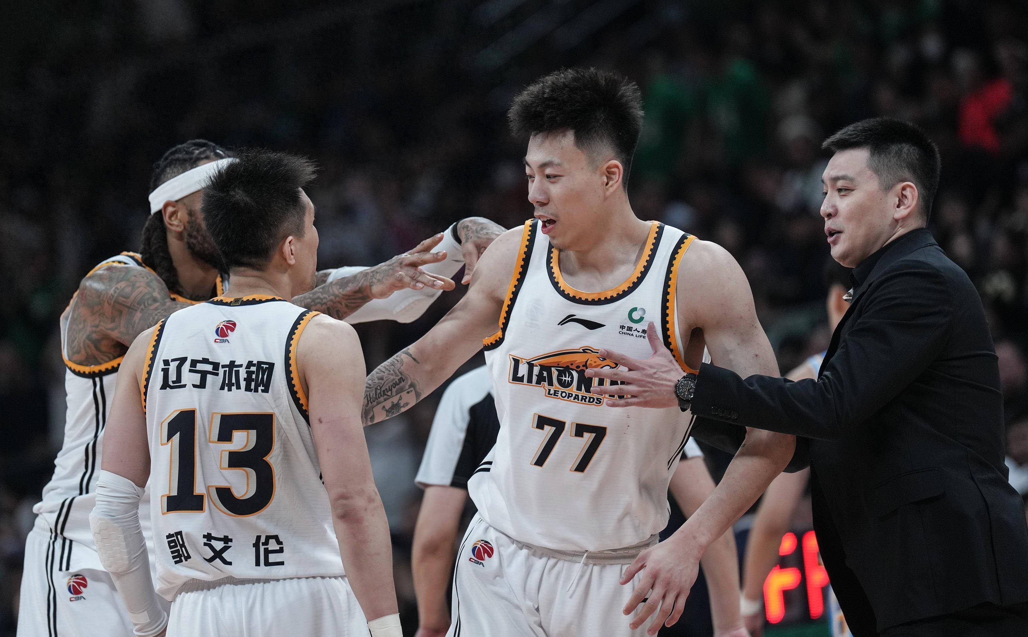辽宁队成为本场最大亮点，CBA季后赛瞬间破防，团战