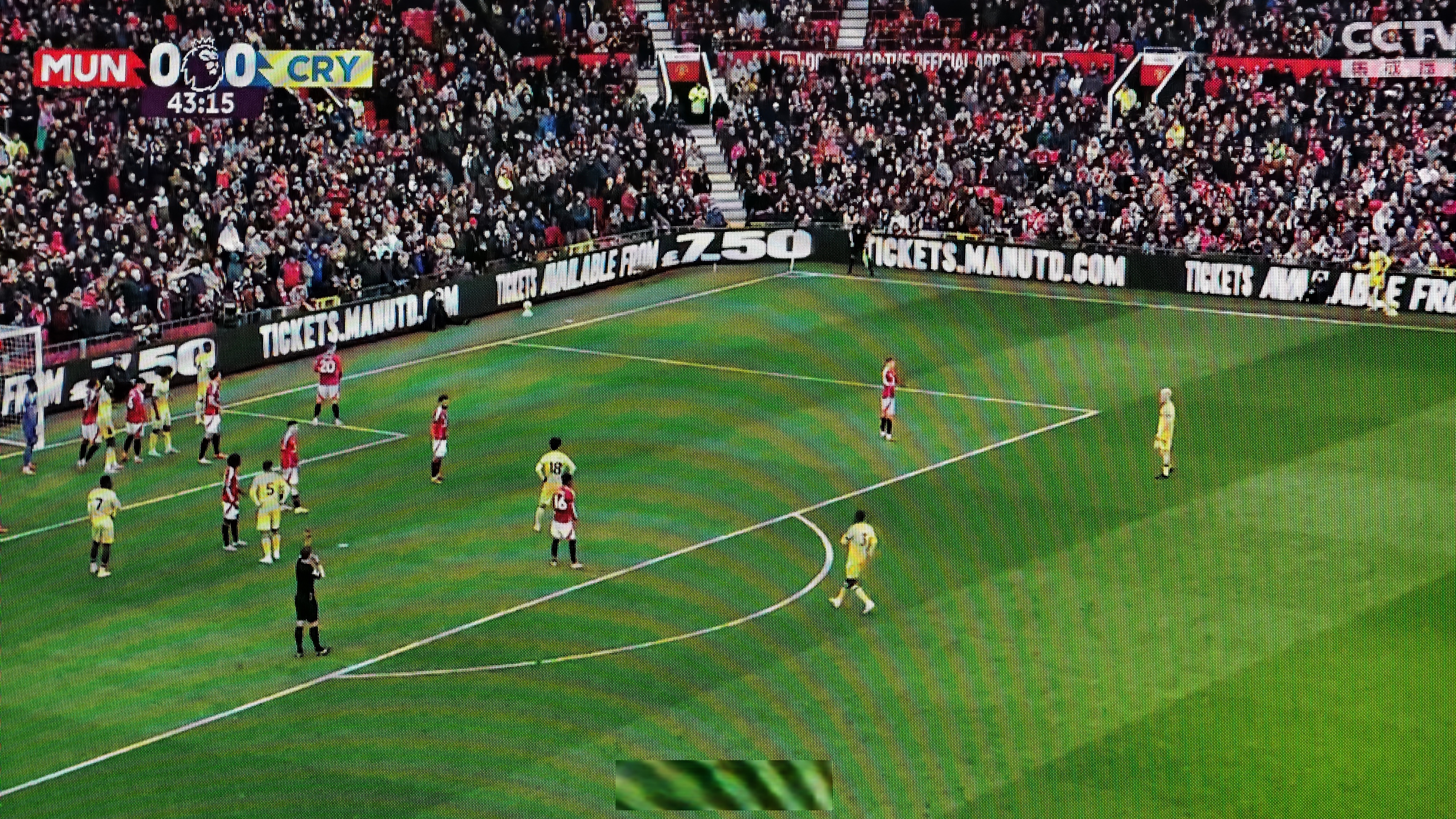 水晶宫打破曼联不败记录,球员信心大增的简单介绍 水晶宫打破曼联不败记录,球员信心大增的简单介绍