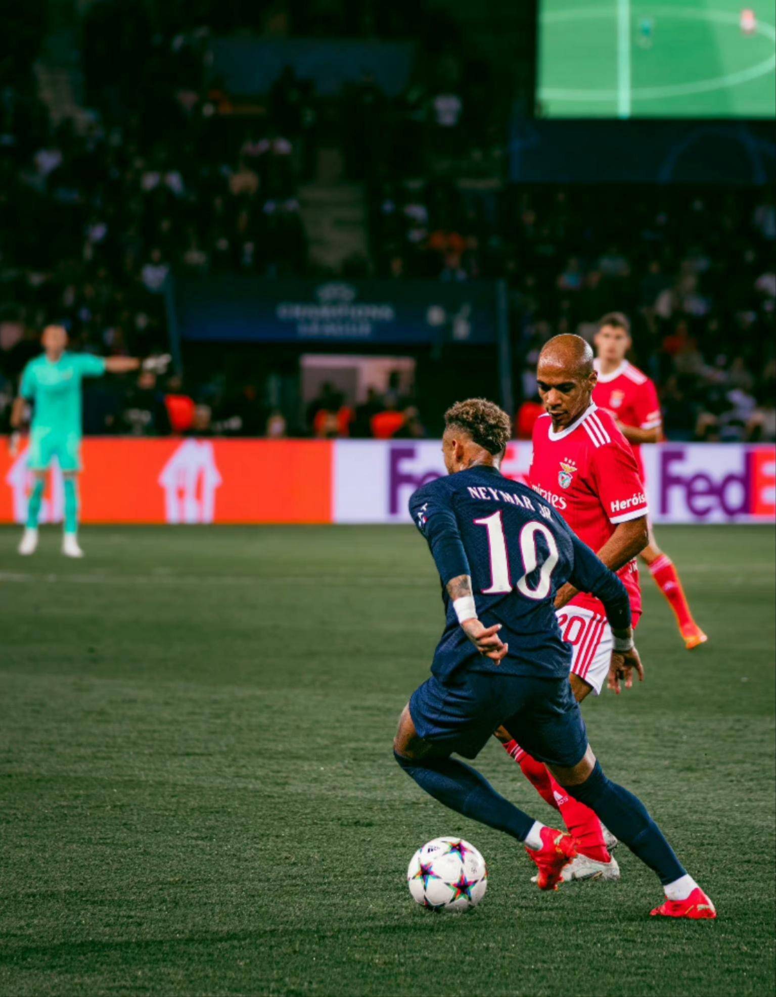 包含创意十足:球员们将在比赛中展现出色的足球技术的词条 包含创意十足:球员们将在比赛中展现出色的足球技术的词条