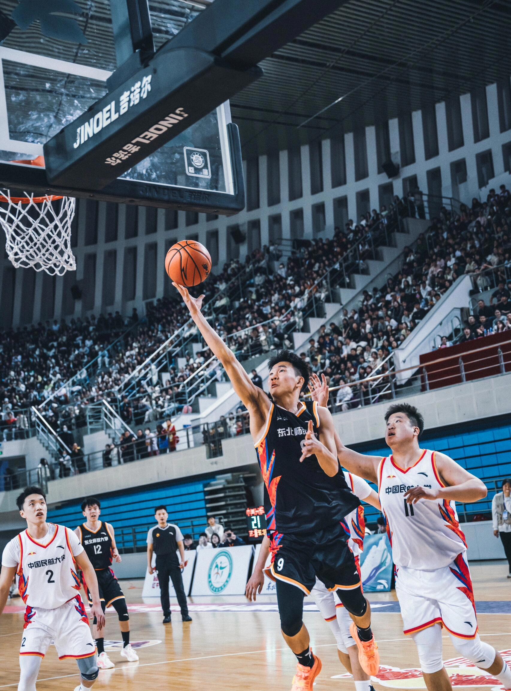 关于篮球冠军势不可挡,横扫全场的信息 关于篮球冠军势不可挡,横扫全场的信息