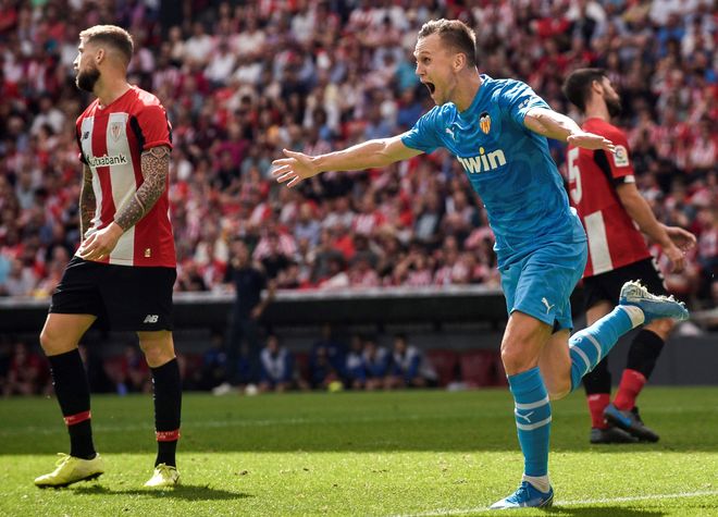 瓦伦西亚客场作战,取得惊险胜利 瓦伦西亚客场作战,取得惊险胜利