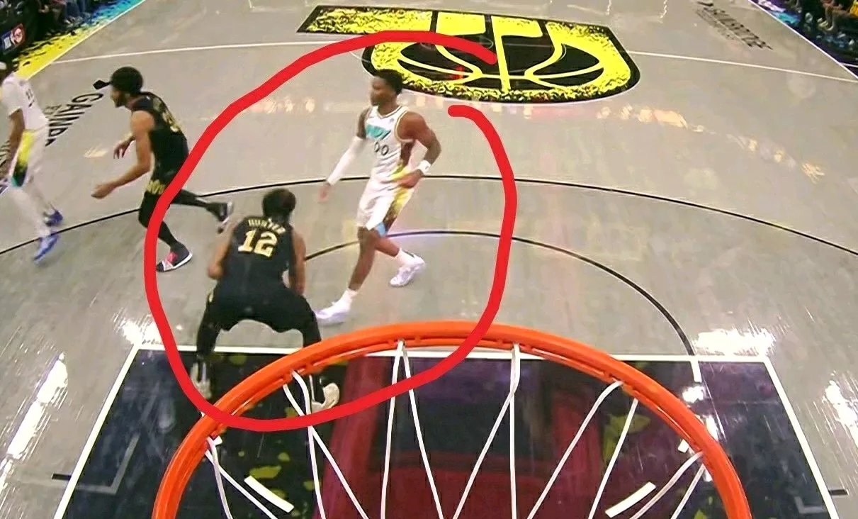 步行者遭雄鹿横扫，遭连败