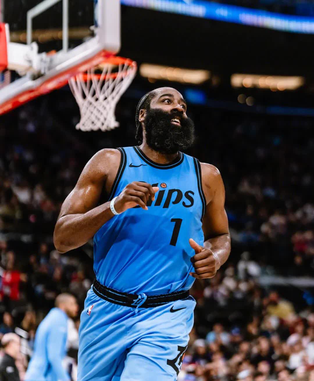 关于快船横扫骑士，全队表现抢眼的信息