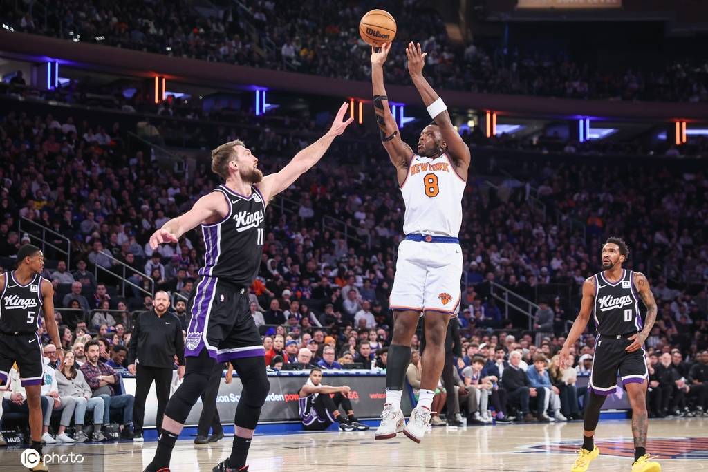 国王击败公牛，霍姆斯上演绝杀。的简单介绍