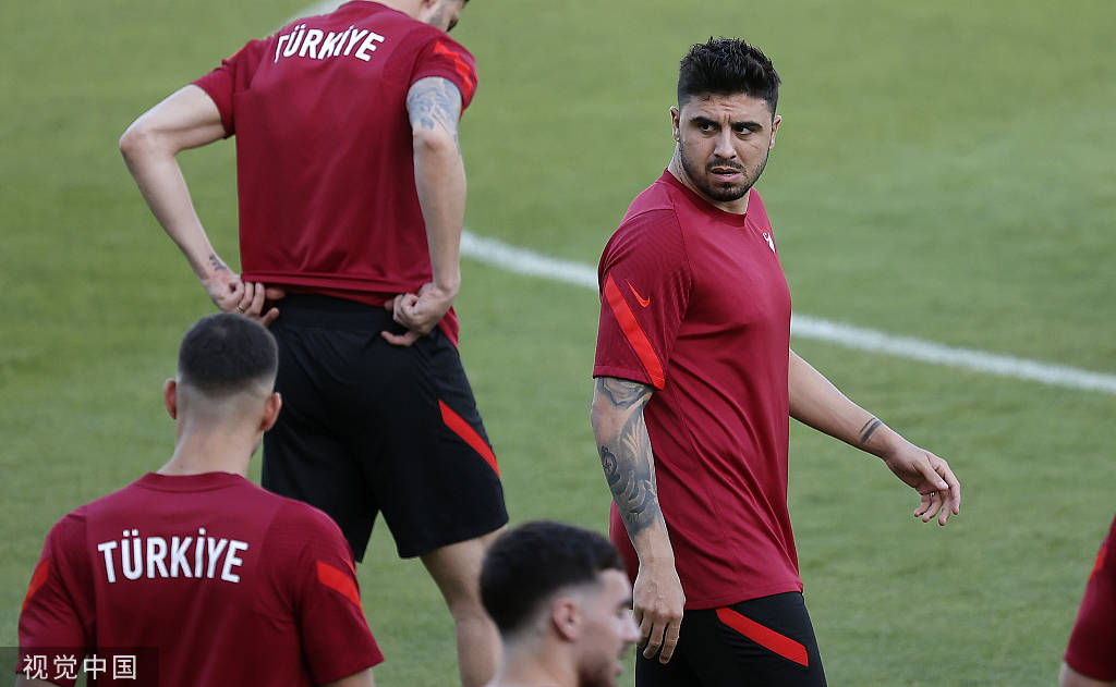 关于瑞士队士气大振：备战土耳其队期待复仇的信息