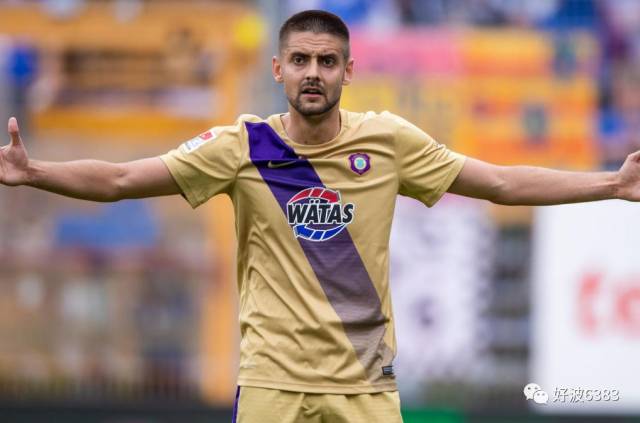 包含卡尔斯鲁厄逆转成功，保级形势一片大好的词条