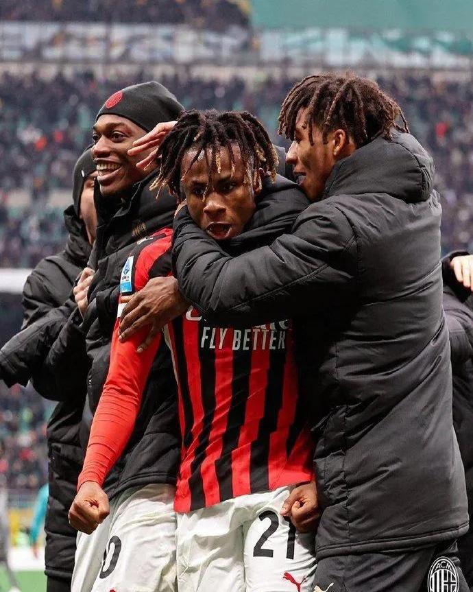 尤文图斯攻势猛烈，对手难以招架！