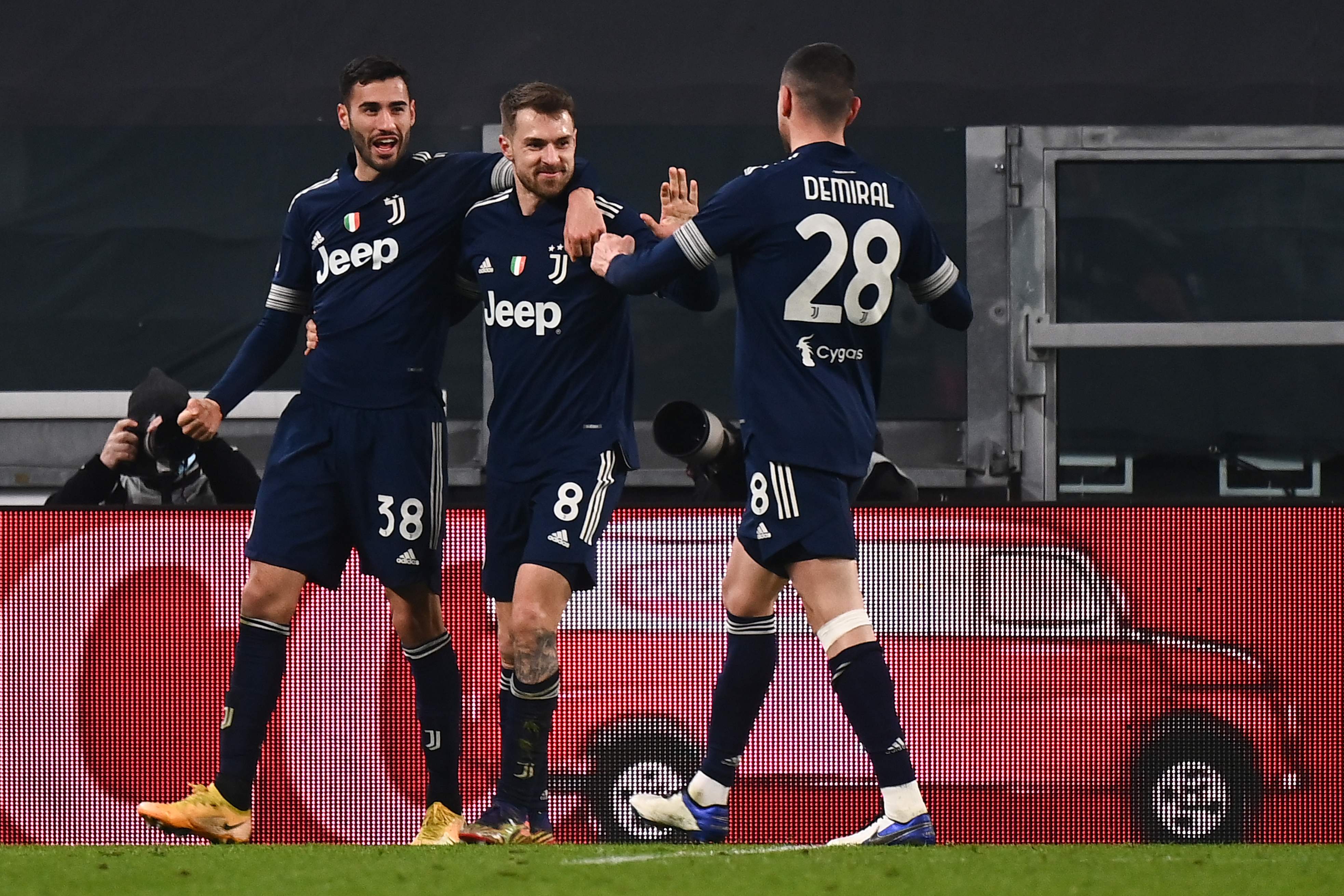 关于尤文图斯主场不敌佛罗伦萨，遭遇重大失利的信息