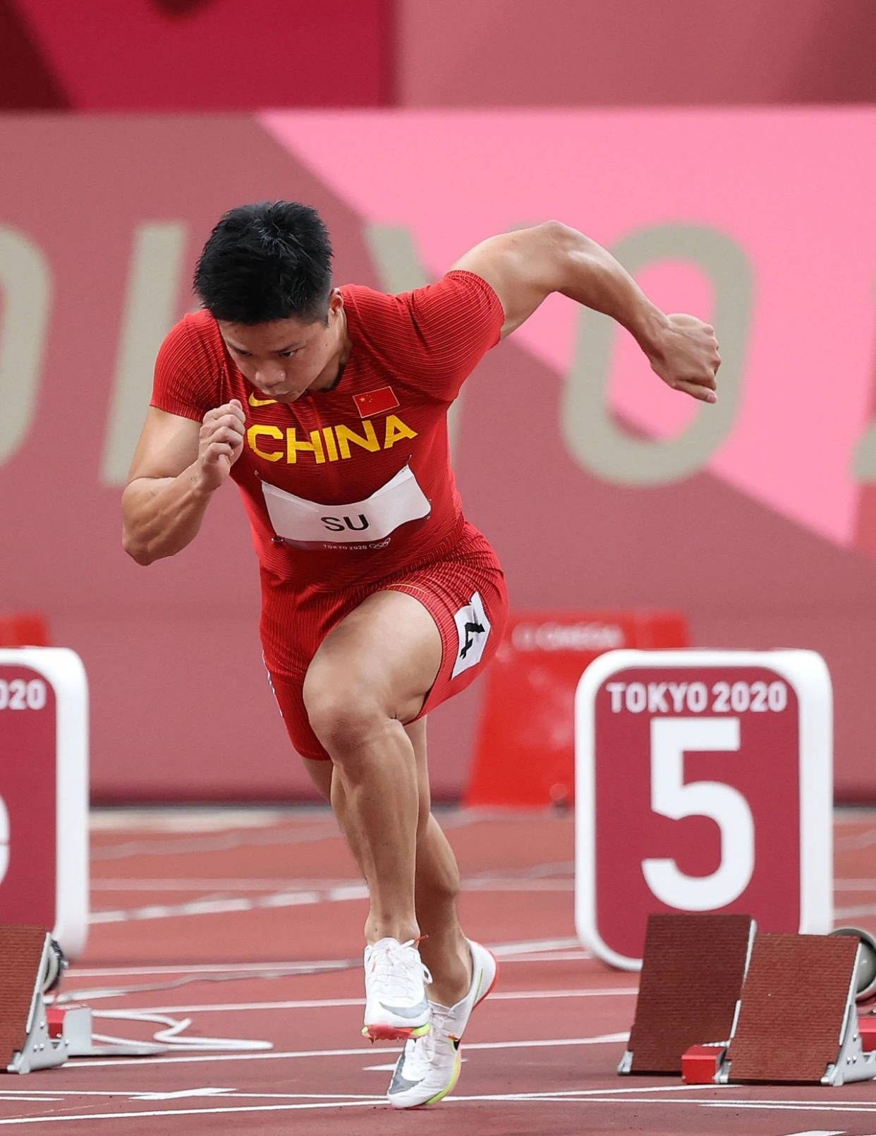 巴西选手力压强敌，获得男子射箭银牌的简单介绍