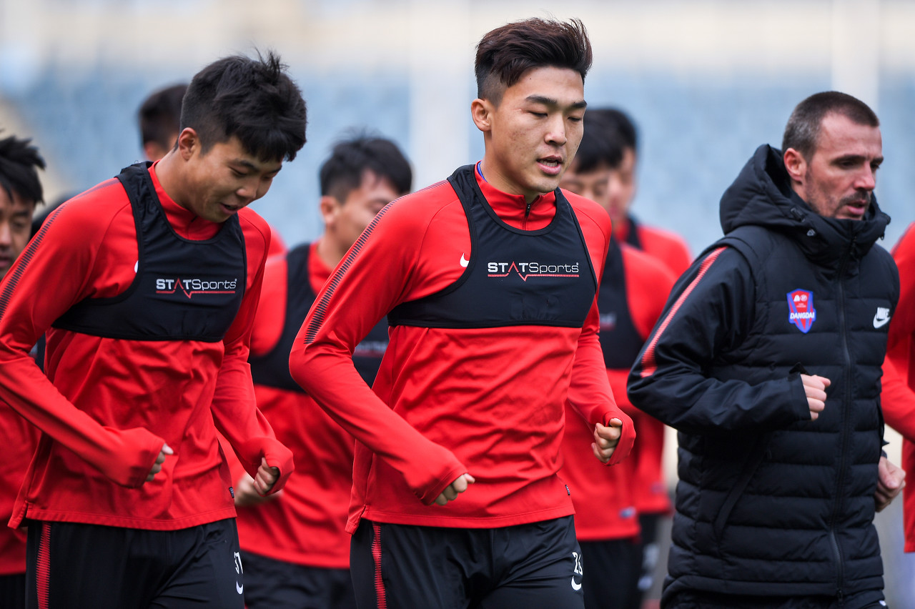 重庆斯威极尽全力，全队士气高涨，备战更上一层楼的简单介绍