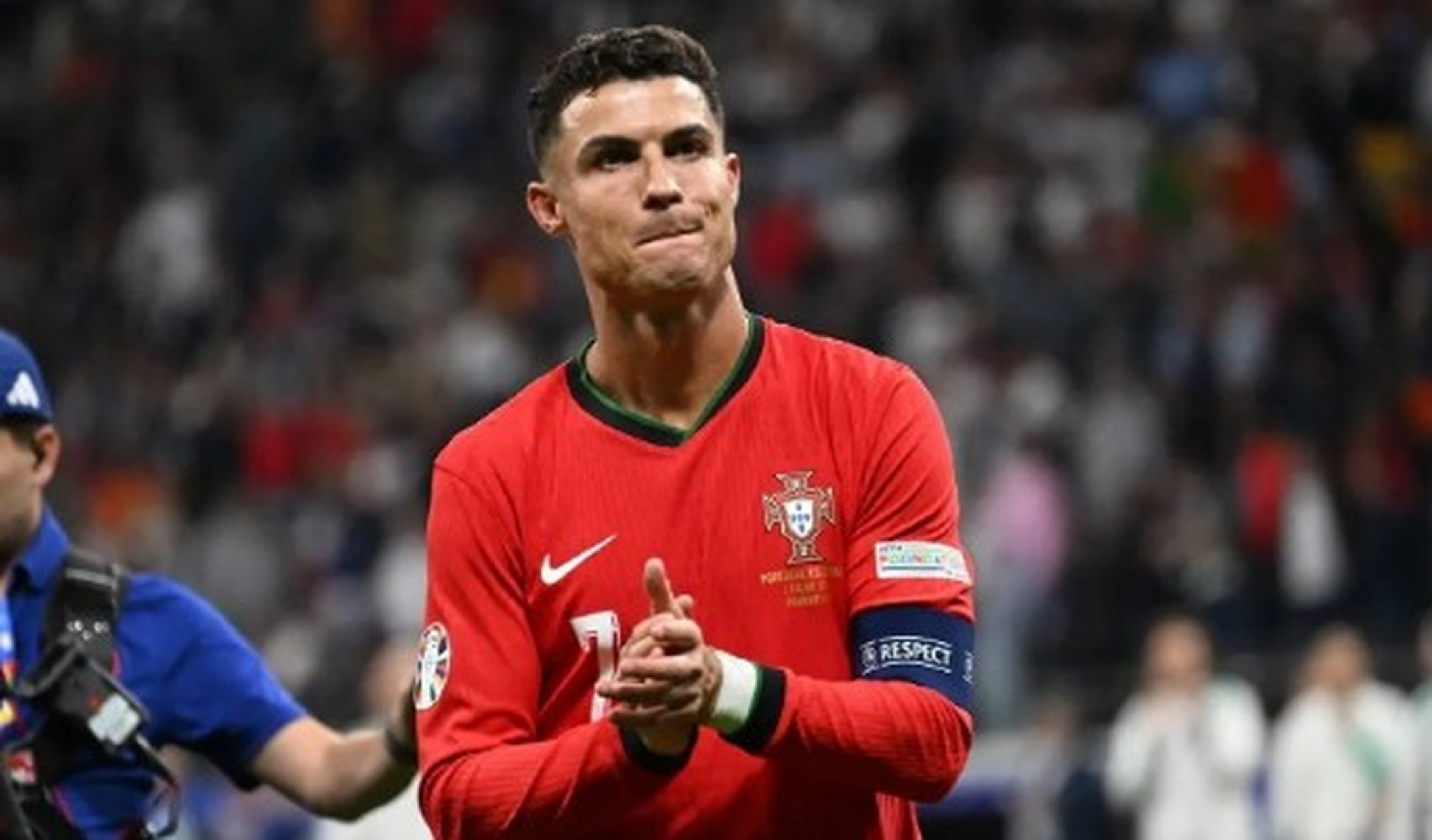 葡萄牙大胜波兰，提前晋级欧锦赛